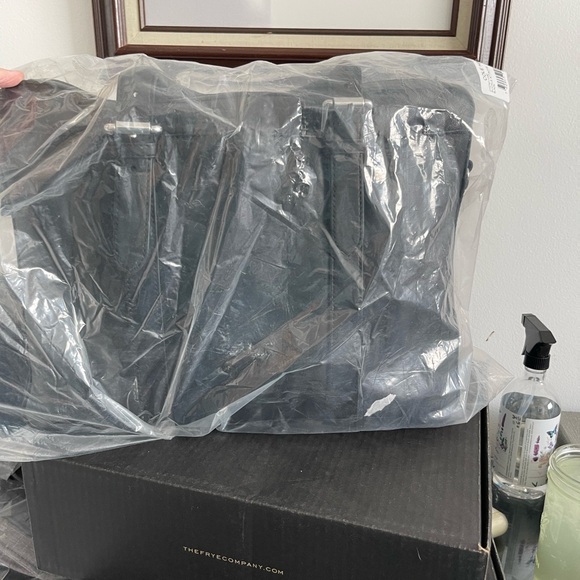 Cole Haan Black Leather Attaché Briefcase CHDM11032 W/Shoulder Strap Brand New - Picture 4 of 12